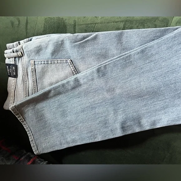 J.crew men’s jean - Picture 3 of 8